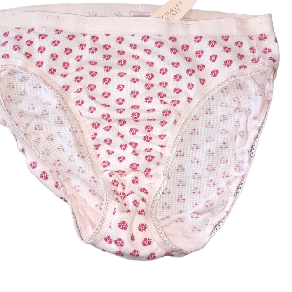WOMENS VS VICTORIA'S SECRET VINTAGE PANTIES